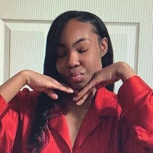 Meet your Posher, Michaela